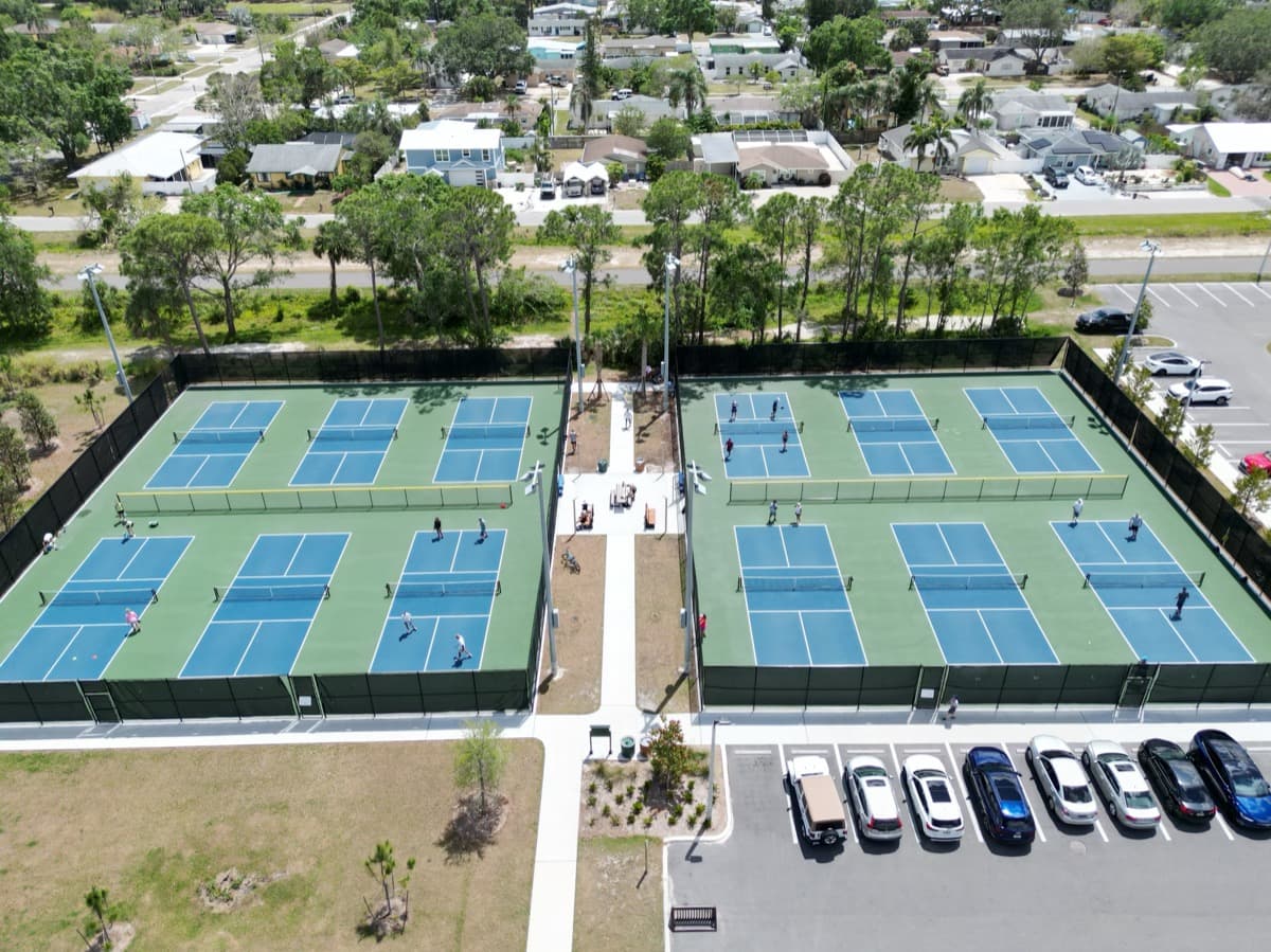 How much does it cost to start a pickleball court in India